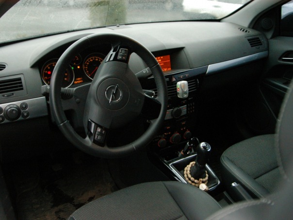 Продаю Opel Astra 3d 1.8 (140 л.с.) - 12.2007 